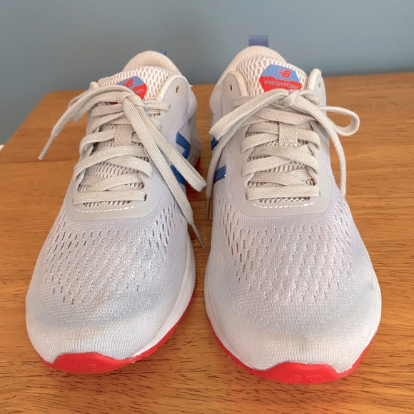 New Balance Fresh Foam Arishi v3
Women's Running Shoes - Picture 3 of 10